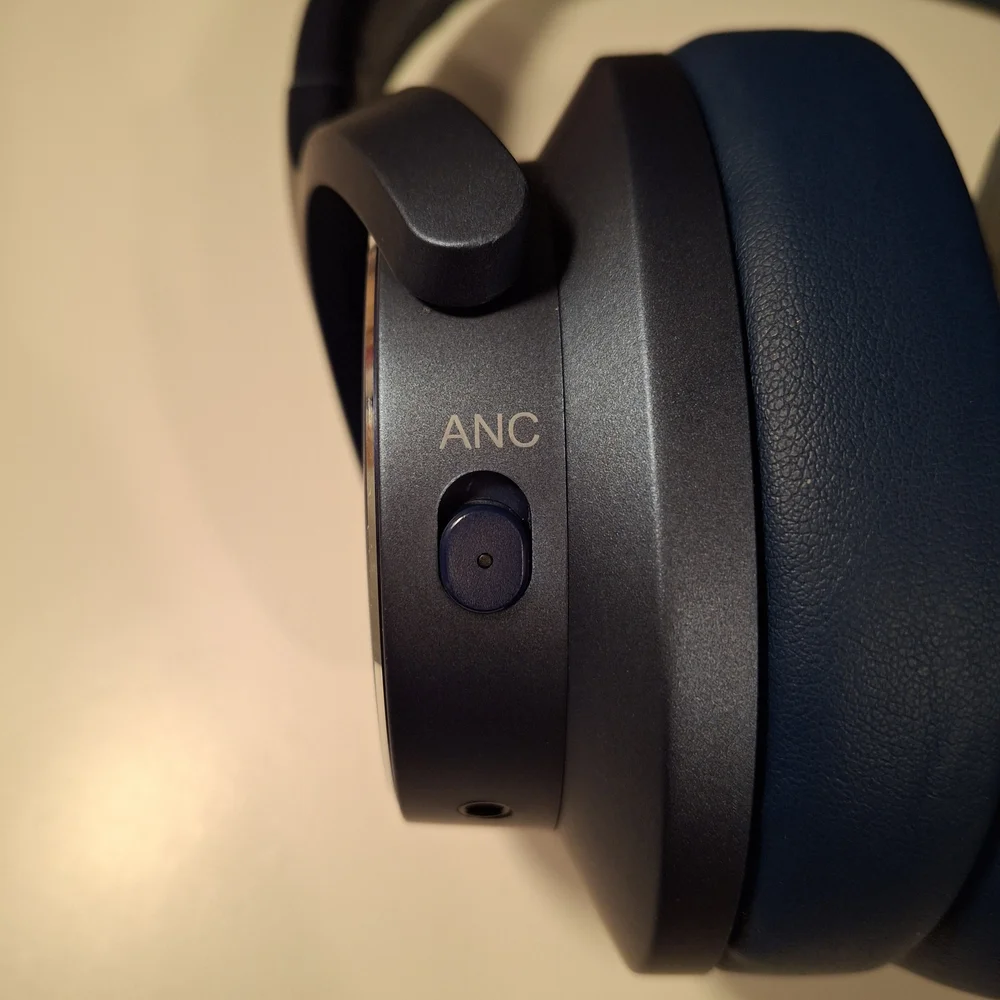 Mixcider Headphones - Picture 9 of 13